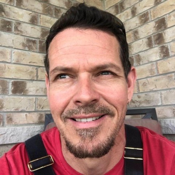 Meet your Posher, Colin - Picture 1 of 1